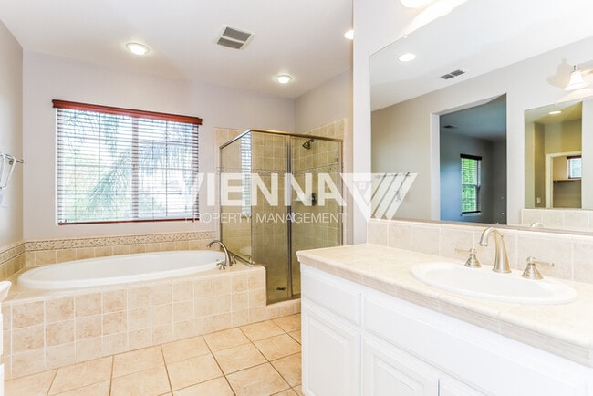 Building Photo - 836 Spotted Pony Ln