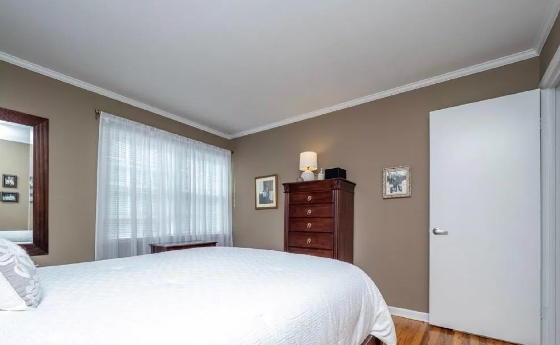 Building Photo - 33 Village Walk