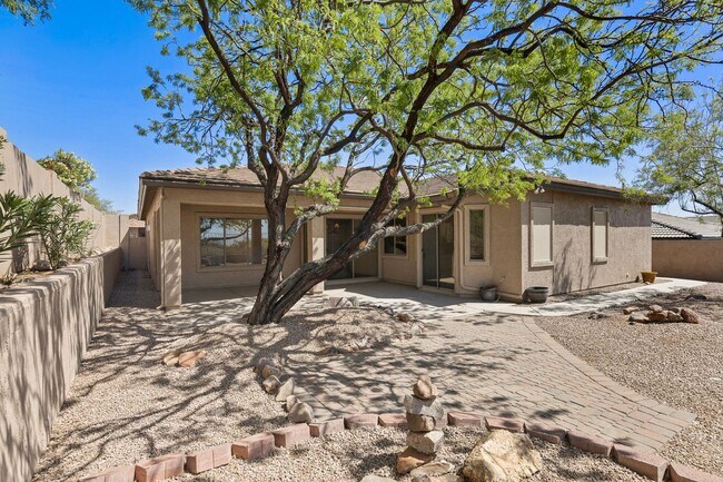 Building Photo - Amazing Home in Gold Canyon backing to Sta...