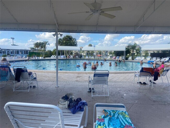 Building Photo - 13283 Pineapple Palm Ct