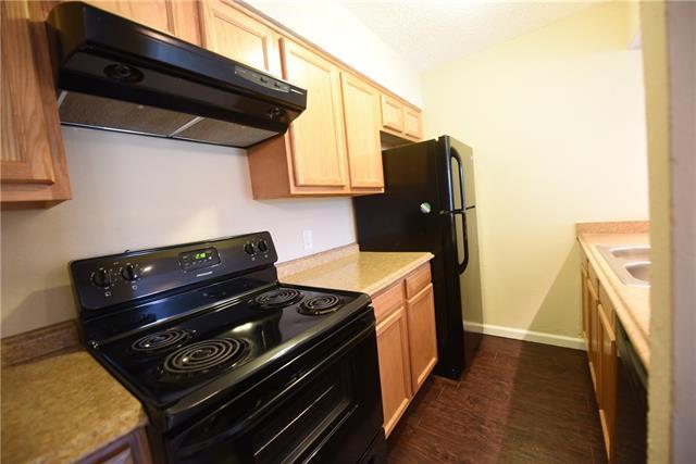 Building Photo - 2833 Kings Rd