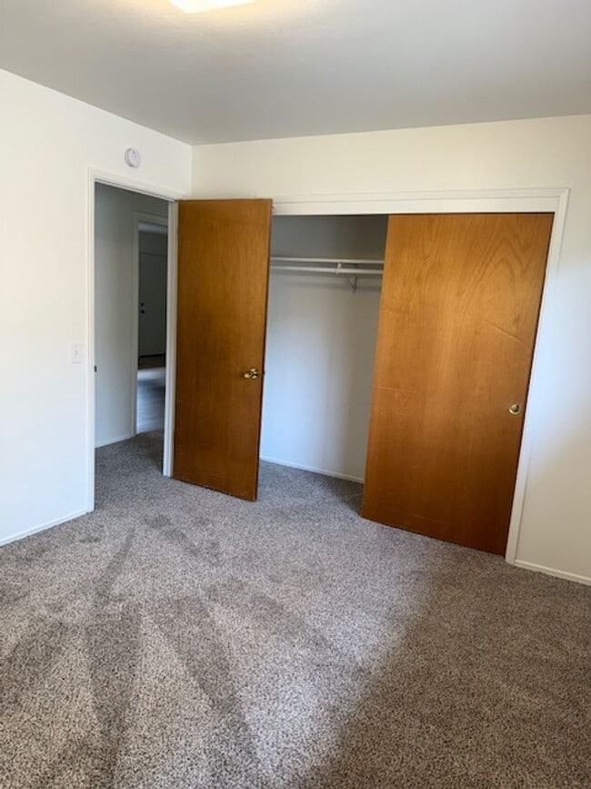 Building Photo - Large Three bedroom two bath home walking distance to downtown Monterey, DLI, MIIS and the Warf
