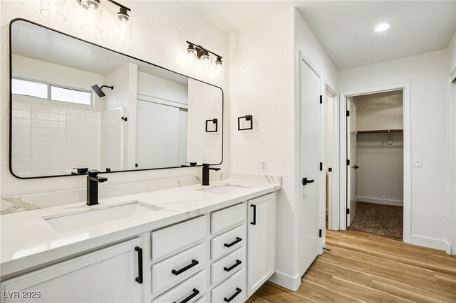 Building Photo - 6027 Riflecrest Ave