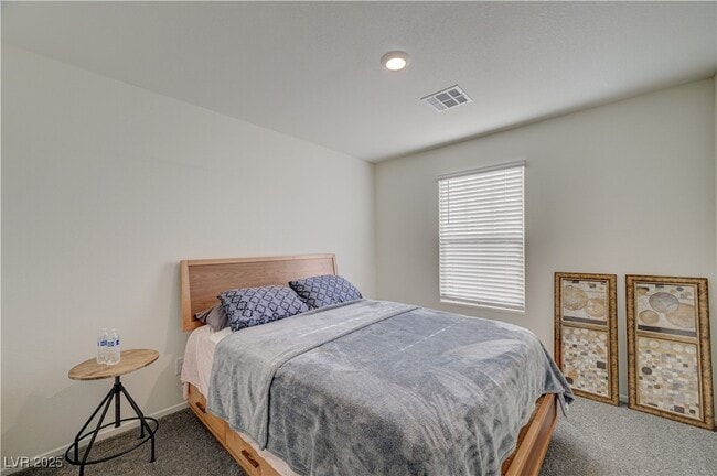 Building Photo - 360 Summer Sparrow Ave