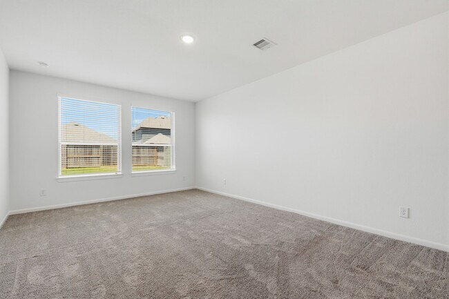 Building Photo - 17043 Luminous Ln