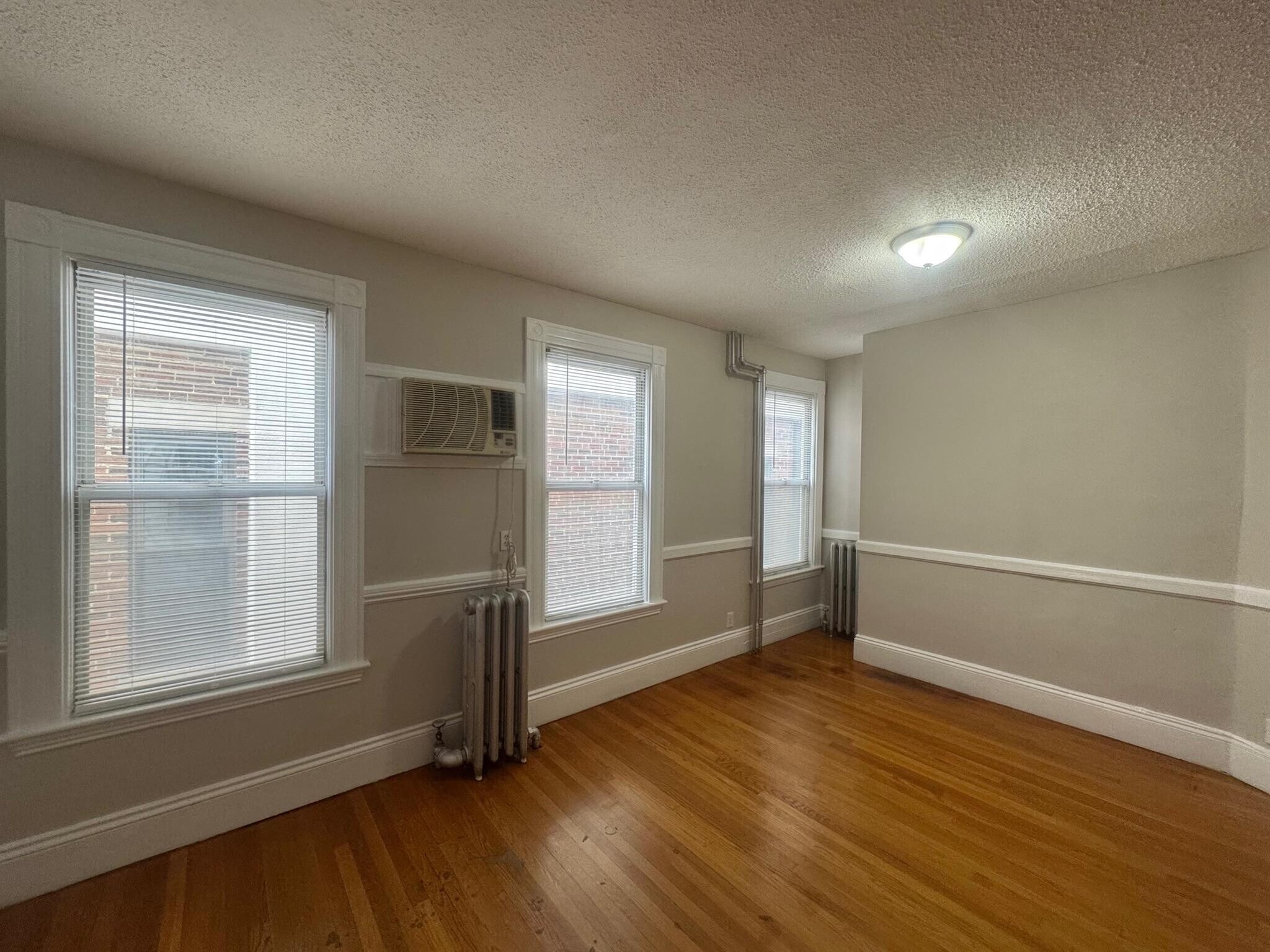 Building Photo - 795 Cambridge St