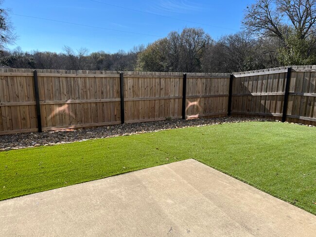 Privacy Fenced Back Yard - 10661 Brothers Ln