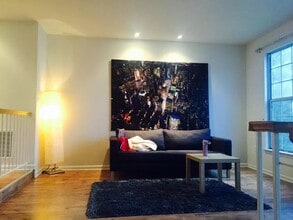 Building Photo - 7810 Somerset Ct