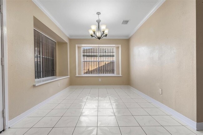 Building Photo - 6631 Villarreal Dr