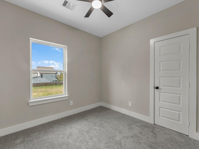 Building Photo - 7802 Queen St