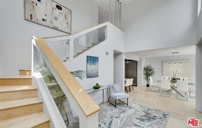 Building Photo - 3943 Fredonia Dr