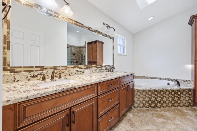 Building Photo - 7546 Ironbridge Cir