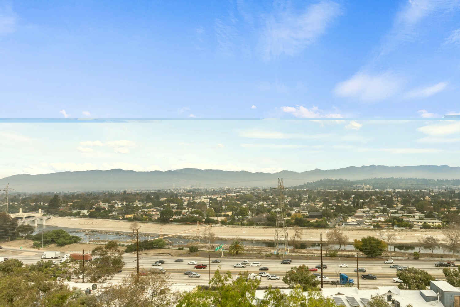 Building Photo - 2753 Waverly Dr