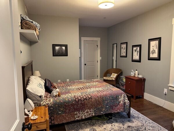 Building Photo - 19 MacArthur St