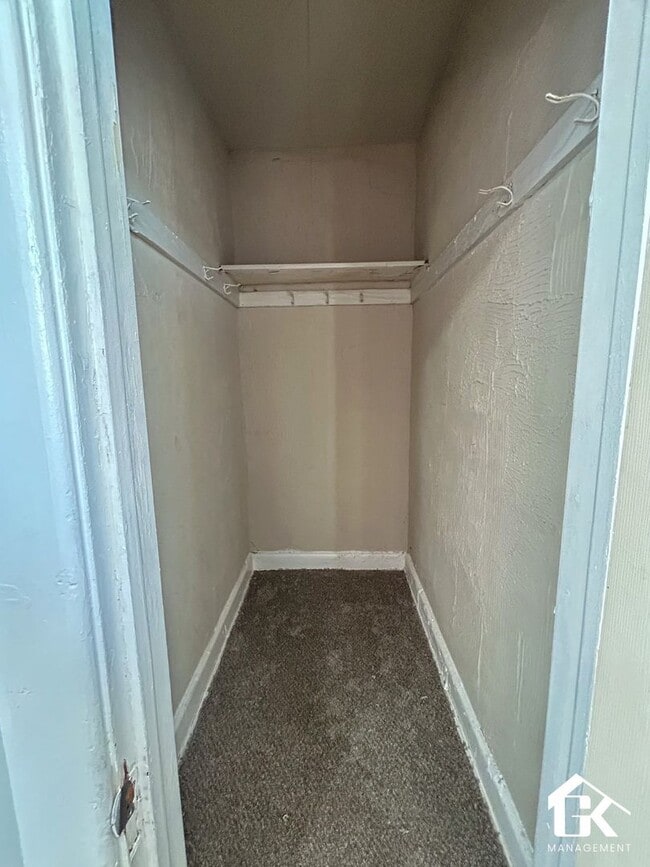 Building Photo - 4609 Vancouver St