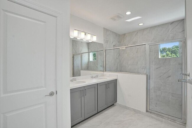 Building Photo - Gorgeous New 3 bedroom 2.5 Townhouse in Deerfield Beach, Sandpiper Pointe (2 Story)