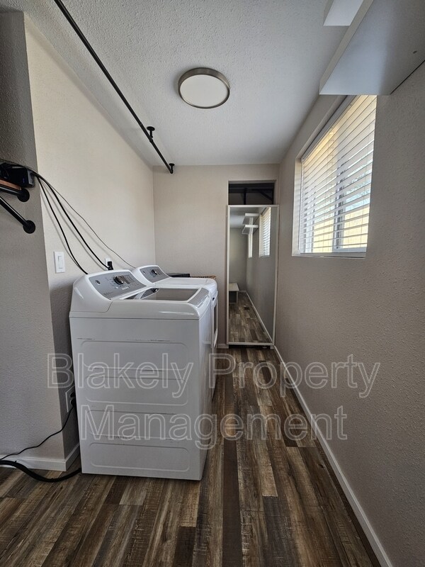 Building Photo - 5145 Quinella Ct