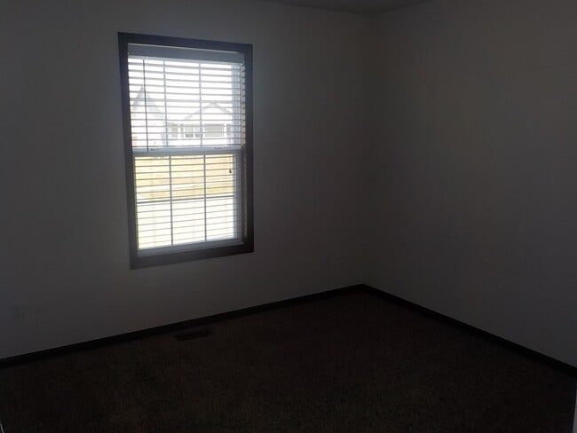 Building Photo - 1509 Hickory Ln