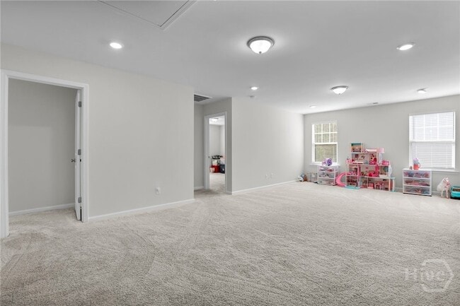 Building Photo - 2980 Kingswood Dr