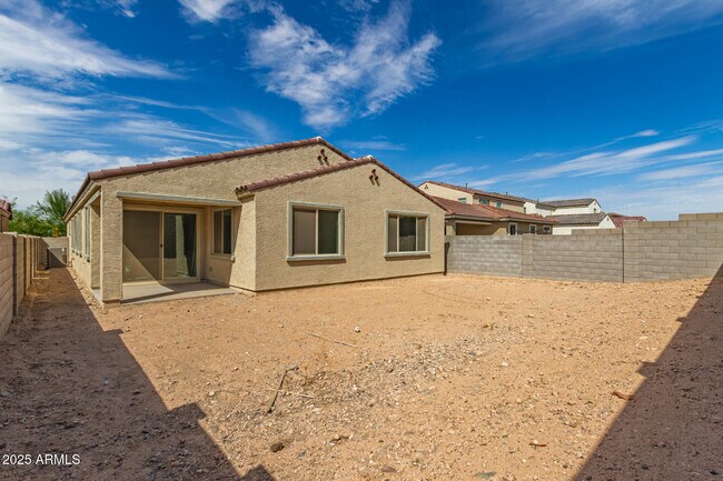 Building Photo - 12751 W Ocotillo Rd