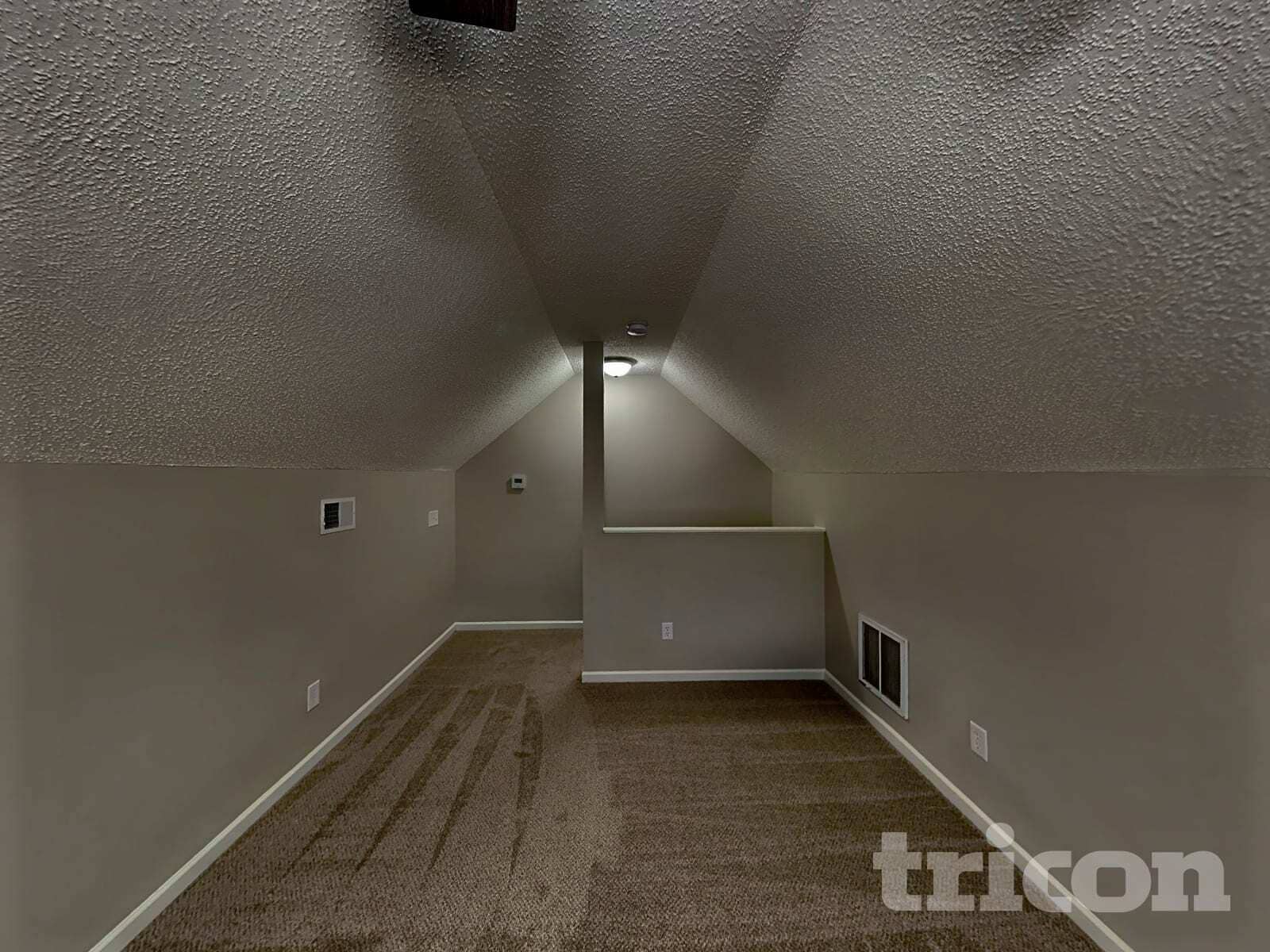 Building Photo - 721 Elderberry Ln