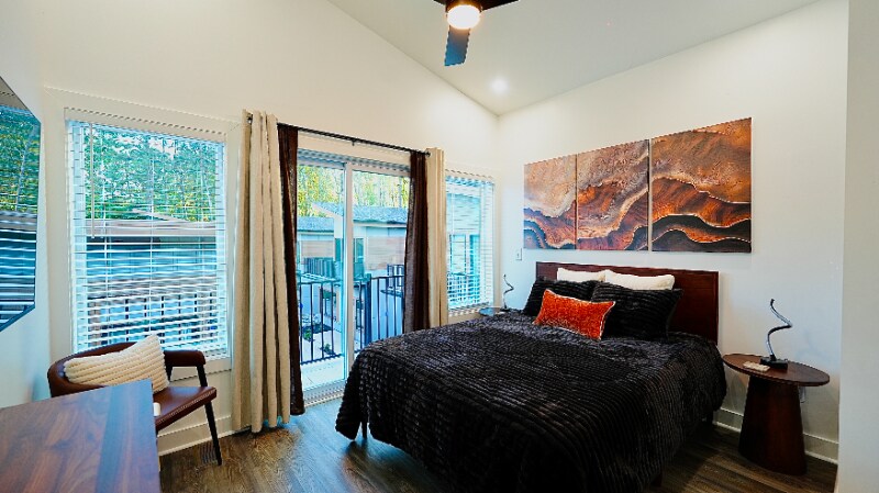 Building Photo - 6305 Shannon Pkwy