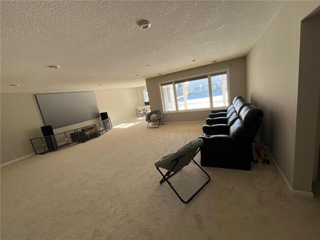 Building Photo - 1935 Mulberry Ln