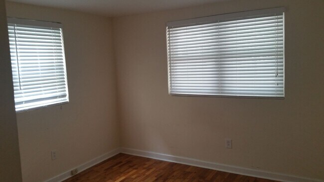 Building Photo - cute place