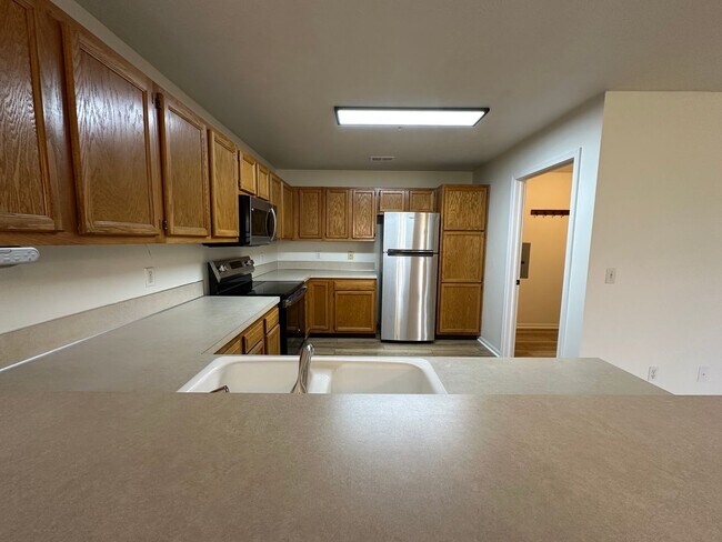 Building Photo - 8610 S Jasonville Ct SE