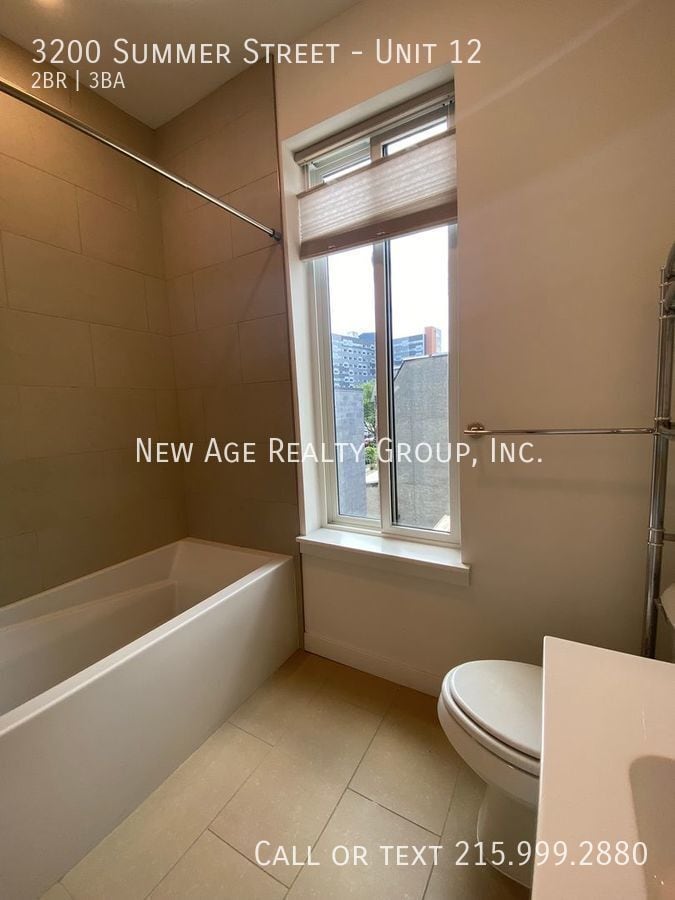 Building Photo - 3200 Summer St