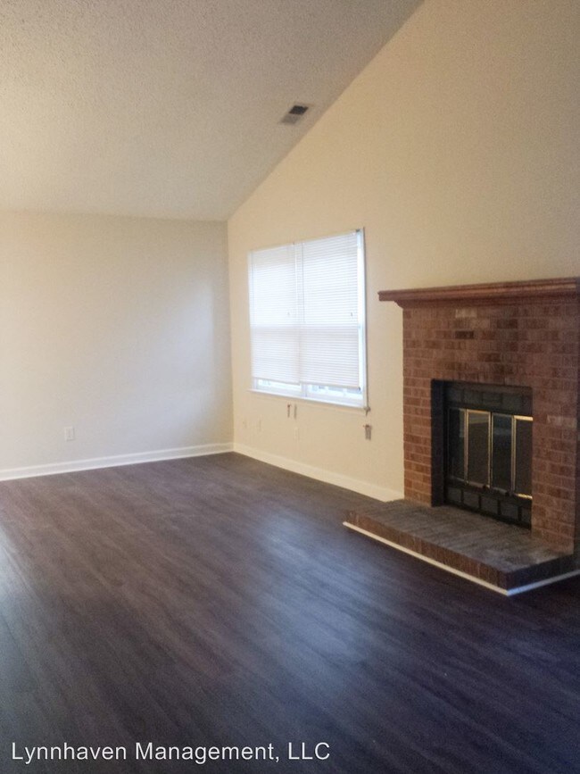Building Photo - 5447 Campus Dr