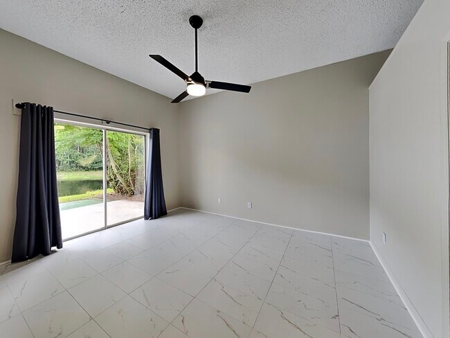 Building Photo - 1836 Blue Fox Ct