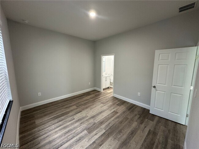 Building Photo - 134 Viewpoint Dr