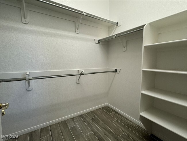 Building Photo - 8625 Desert Bird Dr