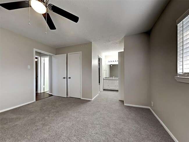 Building Photo - 24031 Griffin House Ln
