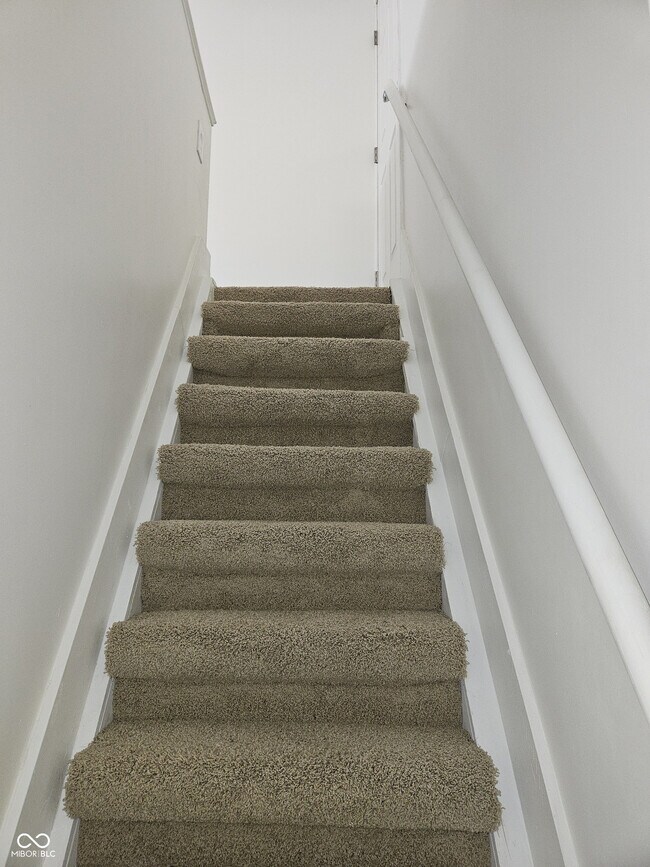 Building Photo - 835 Tecumseh St