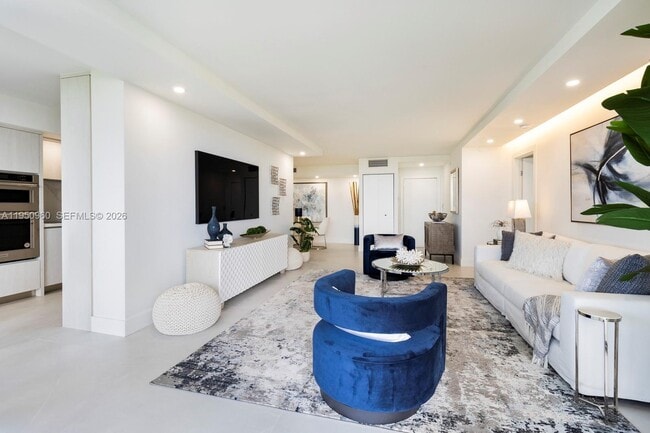 Building Photo - 1000 NE Quayside Terrace