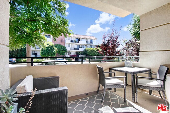 Building Photo - 11921 Dorothy St