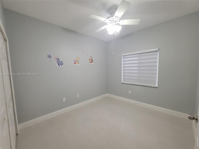 Building Photo - 29263 SW 142nd Ave