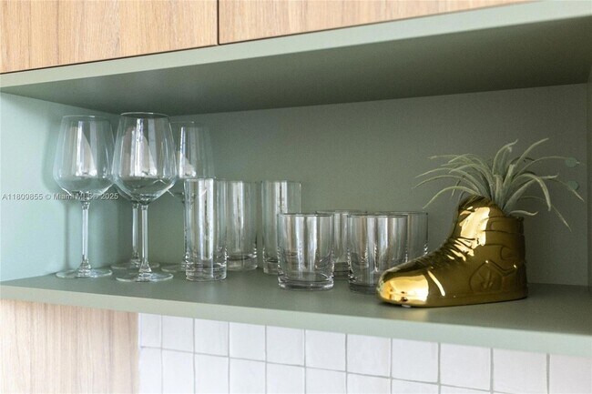 Building Photo - 159 NE 6th St