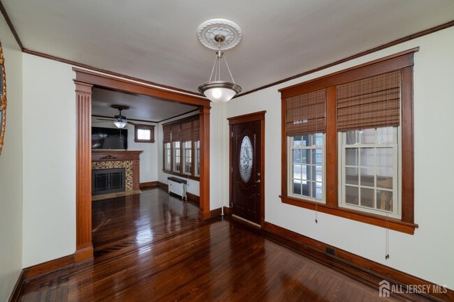 Building Photo - 684 Amboy Ave