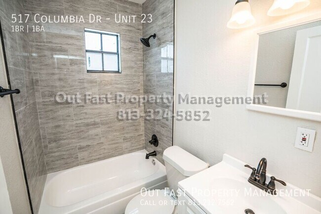 Building Photo - 517 Columbia Dr