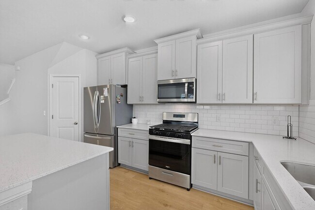 Building Photo - 6317 Marsh Ln