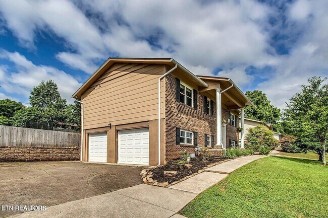 Building Photo - 7753 Cranley Rd