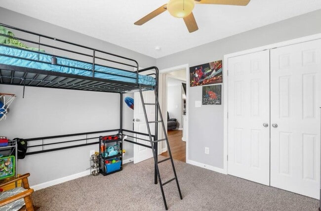 Building Photo - 397 W McGlothlin St