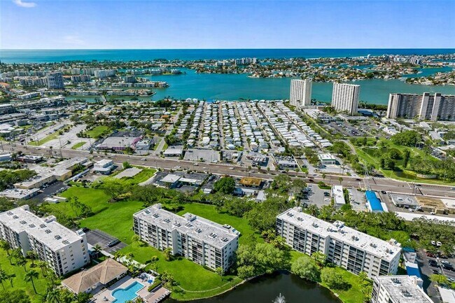 Building Photo - 1316 Pasadena Ave S