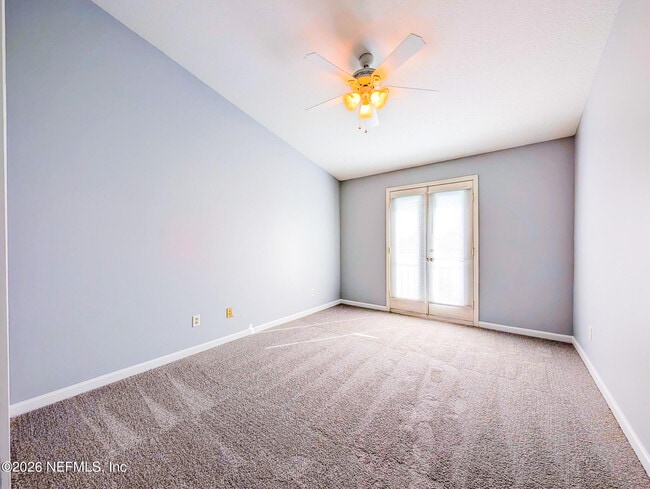Building Photo - 13715 Richmond Park Dr N