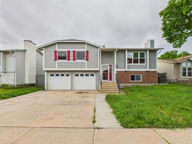 Building Photo - 1018 Rancher Dr