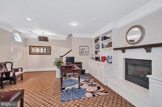 Building Photo - 705 Lyles Ln