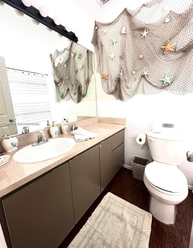 Building Photo - 2431 SW 58th Manor